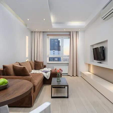 Lejlighed Before Making A Request, Read My Host Profile At Bottom Of Page # Shortstaypoland Platinum Towers Skyline Warszawa